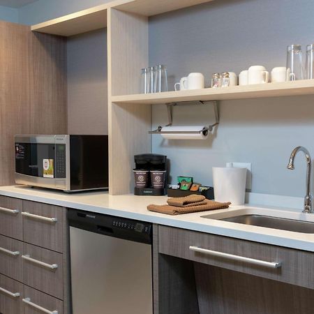 Home2 Suites By Hilton Indianapolis Airport Extérieur photo