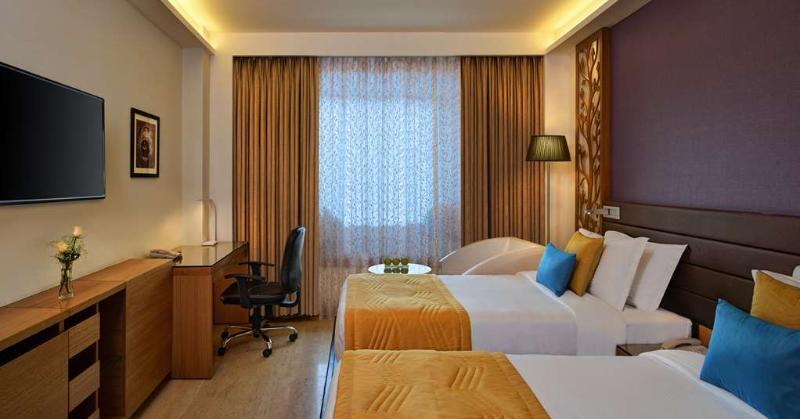 Home2 Suites By Hilton Indianapolis Airport Extérieur photo